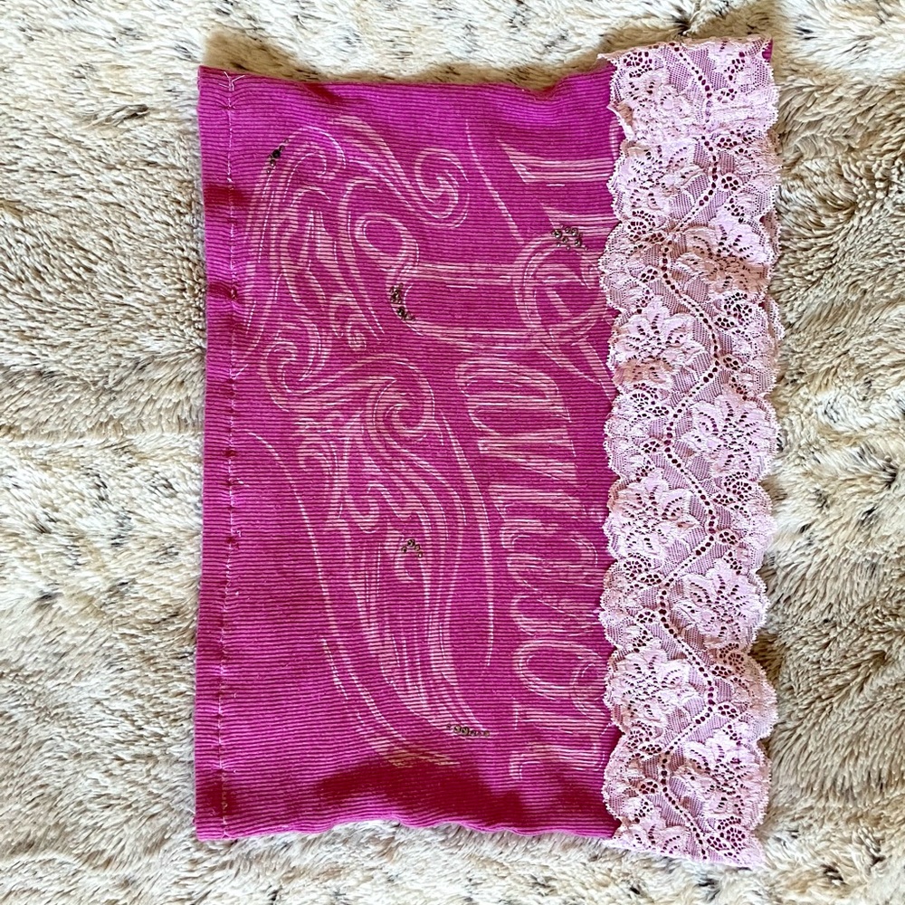 Beautiful original hand made y2k inspired tube top with lace detail